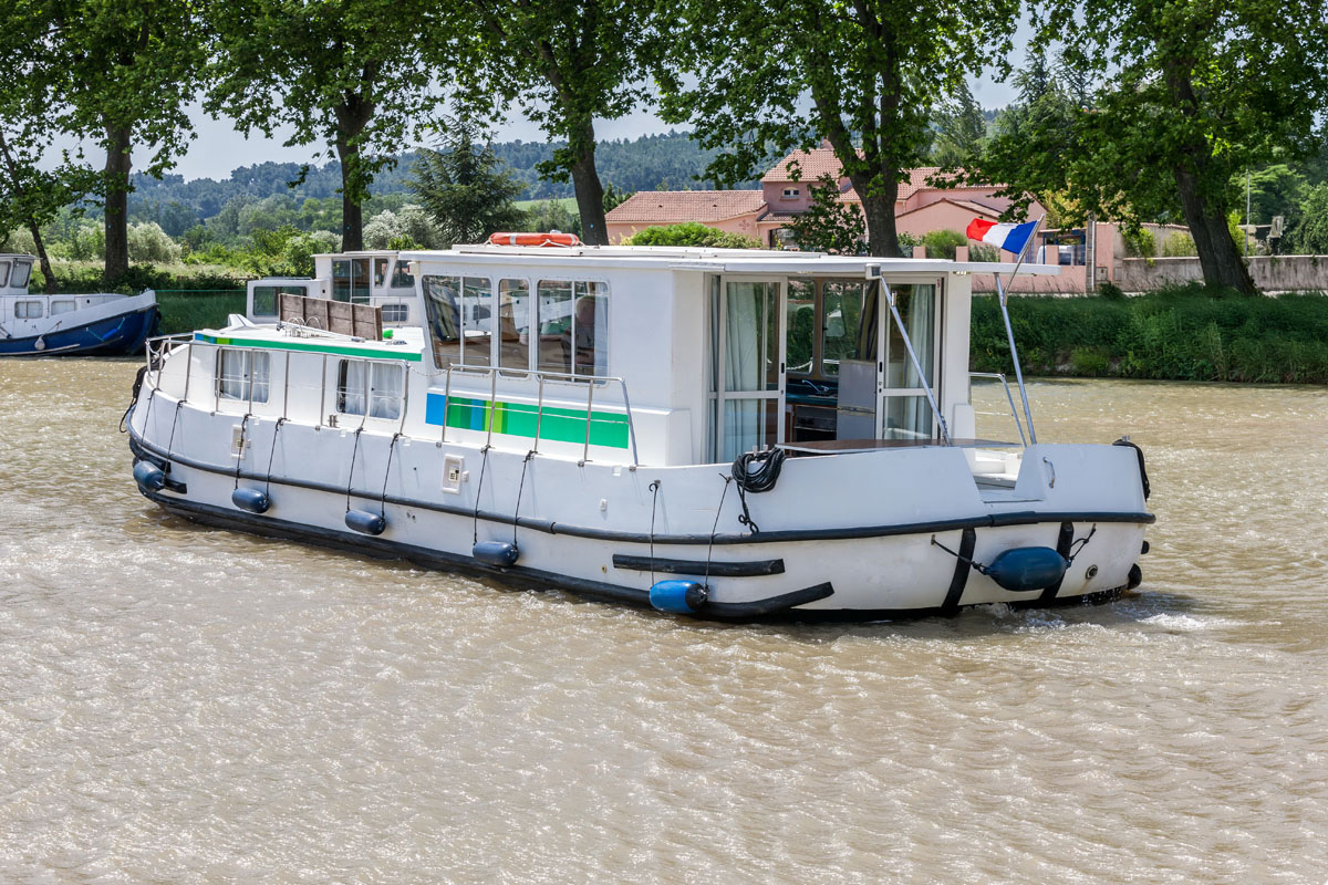 Penichette Hausboot Heckansicht