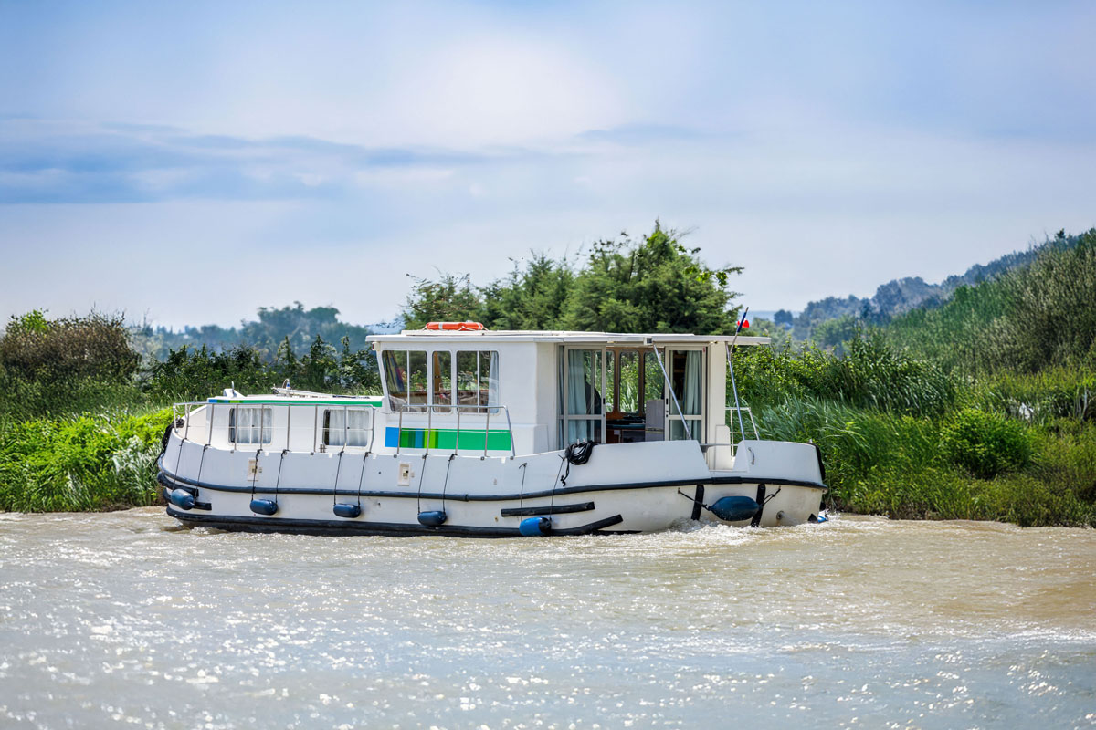 Heckansicht Penichette Comfort 6/10