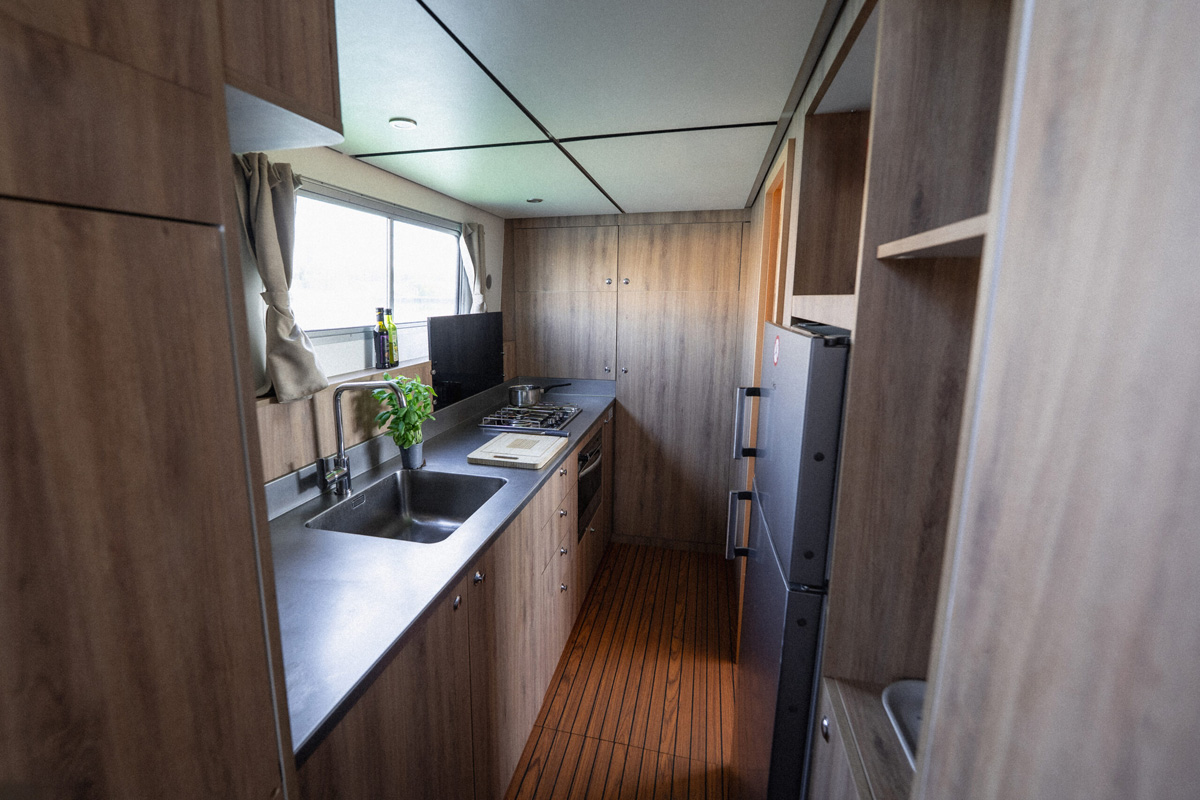 Küche Hausboot Penichette Premium PLUS 6