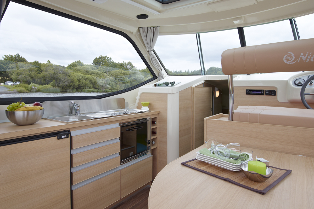 Salon Kueche Cruiser Comfort 2/4 Pers