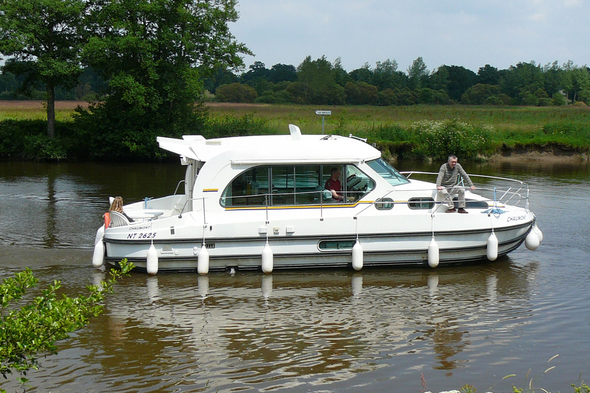 Seitliche Ansicht Cruiser Comfort 6/8