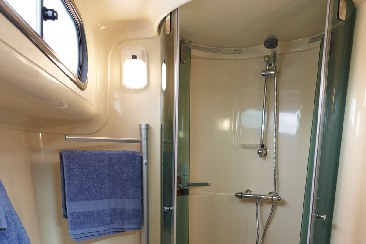 Dusche auf Cruiser Premium