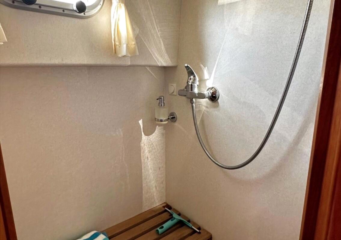 linssen_29.9_olivia_dusche