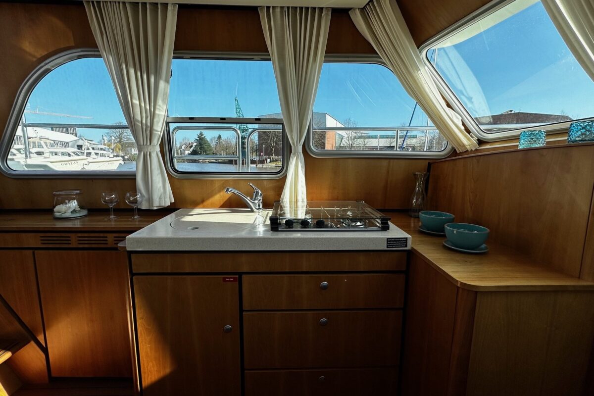 linssen_29.9_olivia_pantry