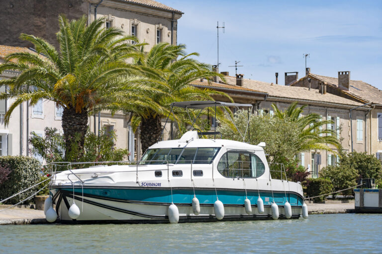 Cruiser Premium + 6/8 Personen unterwegs
