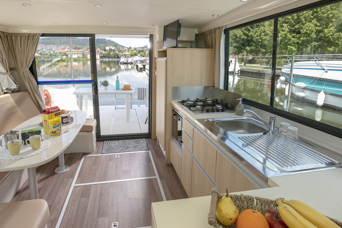 Salon und Küche Cruiser Premium + 8/10