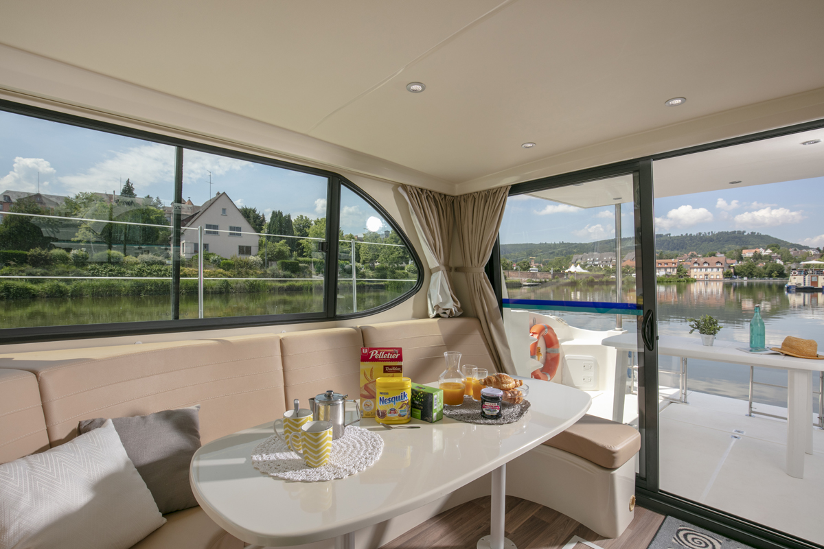 Wohnbereich Tisch Cruiser Premium 8/12