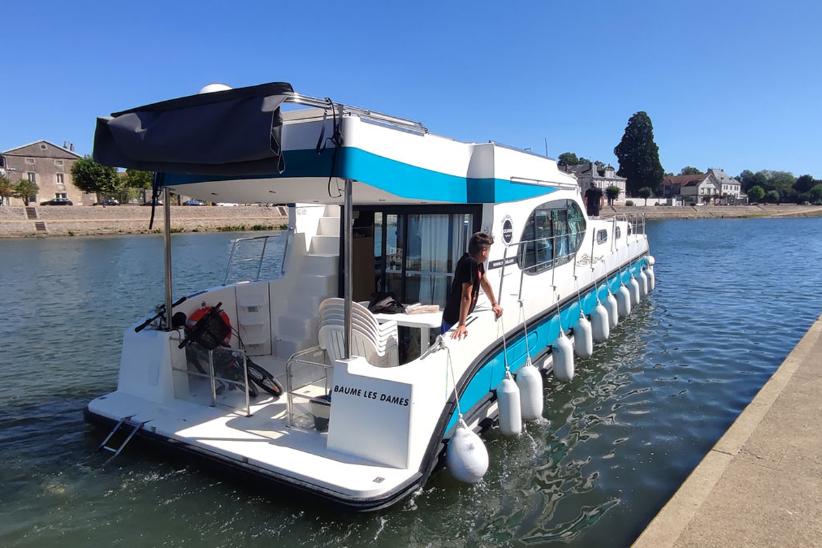 Blick auf Heck Cruiser Premium + XL 6/8