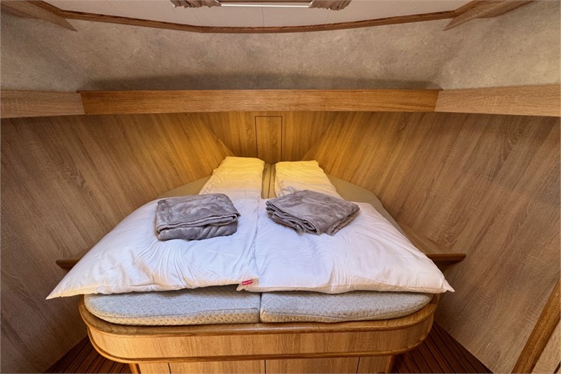 Gruno_32_Excellent_Ada-doppelbett-bug